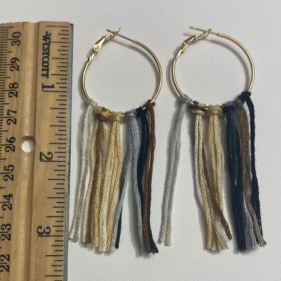 Boho Fringe Hoop Earrings Gold Neutral Colors - Picture 5 of 5